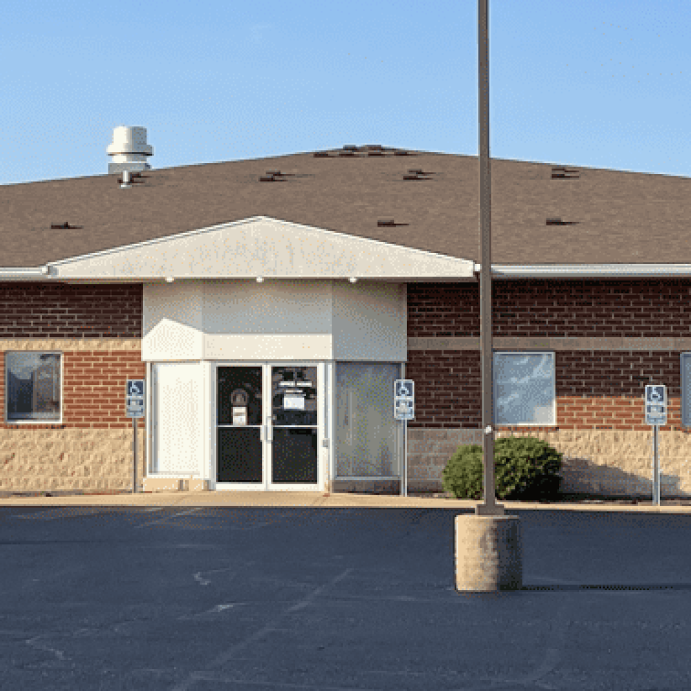 Brick landscape building view of Park Hills Office Building